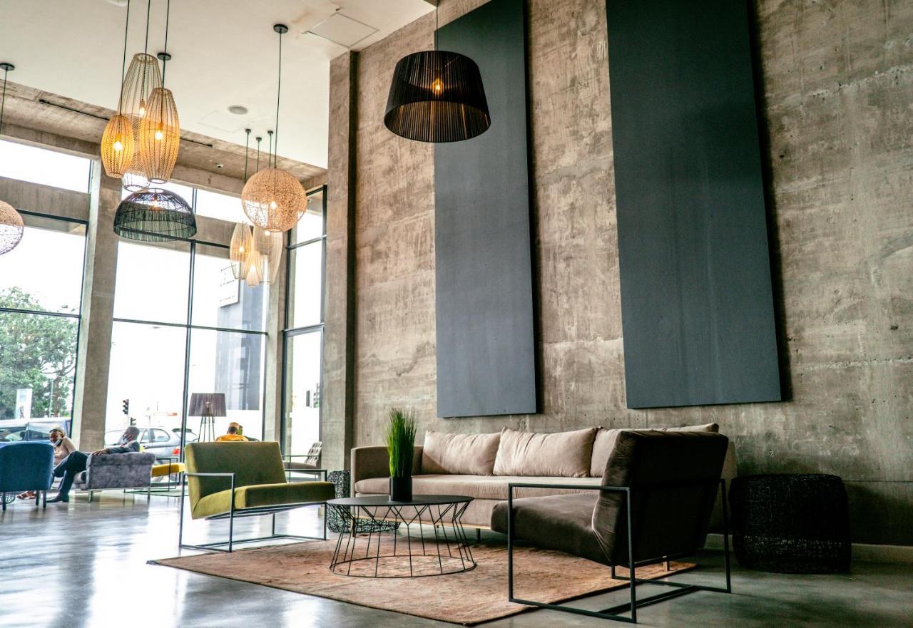 The Urban Hotel ลุซากา ภายนอก รูปภาพ