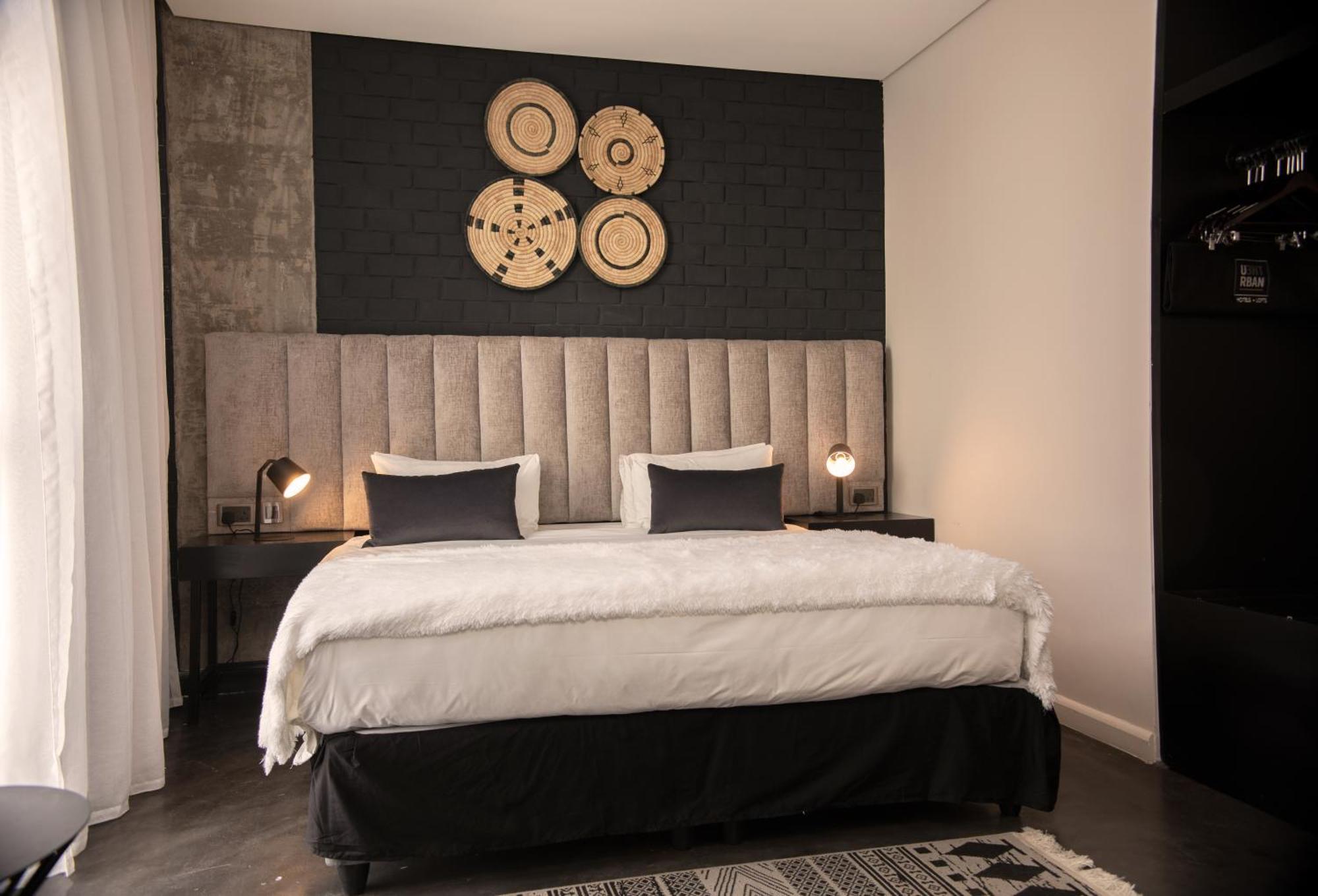 The Urban Hotel ลุซากา ภายนอก รูปภาพ